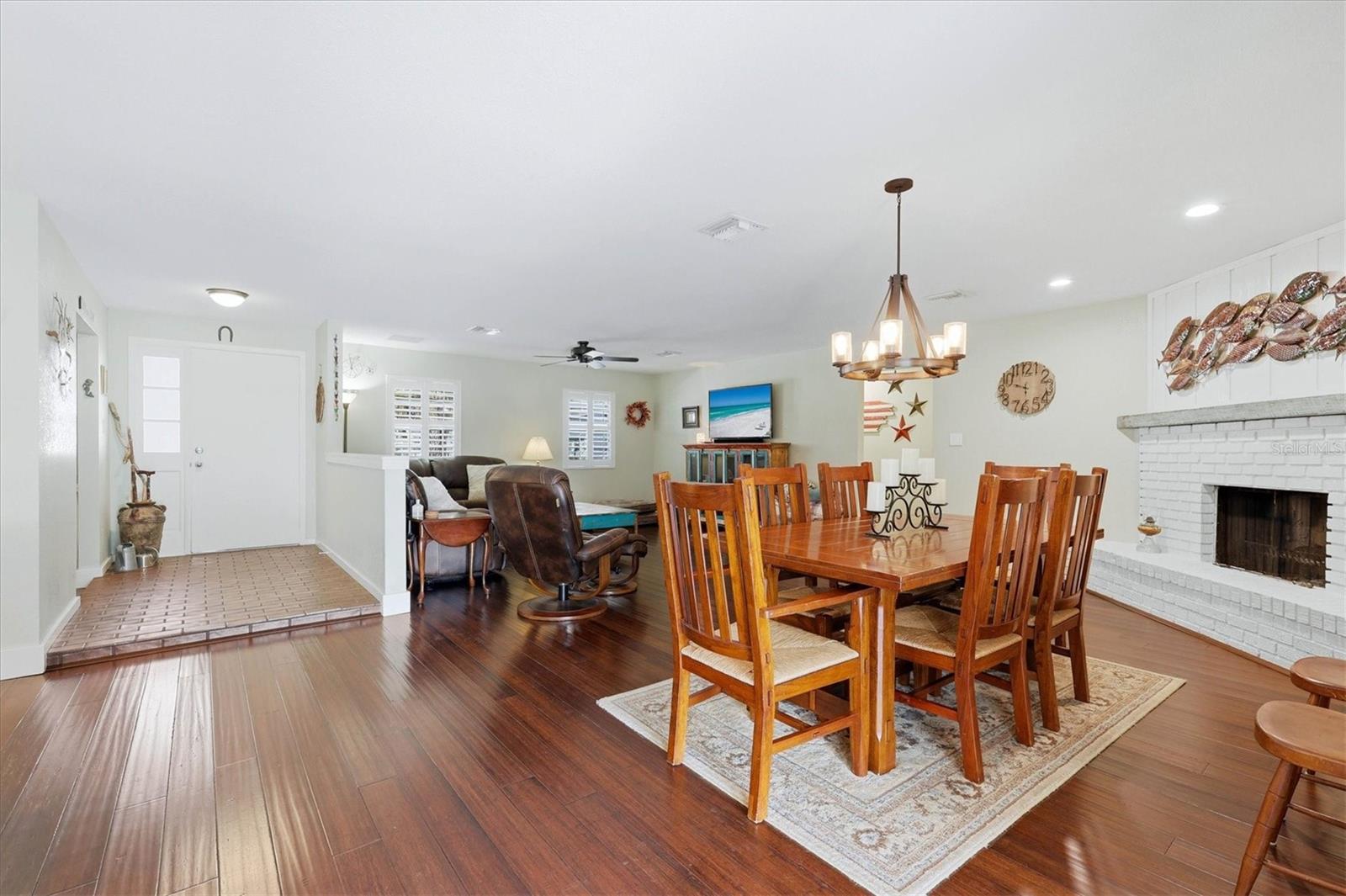 5505 Beneva Woods Cir Property Photo 6
