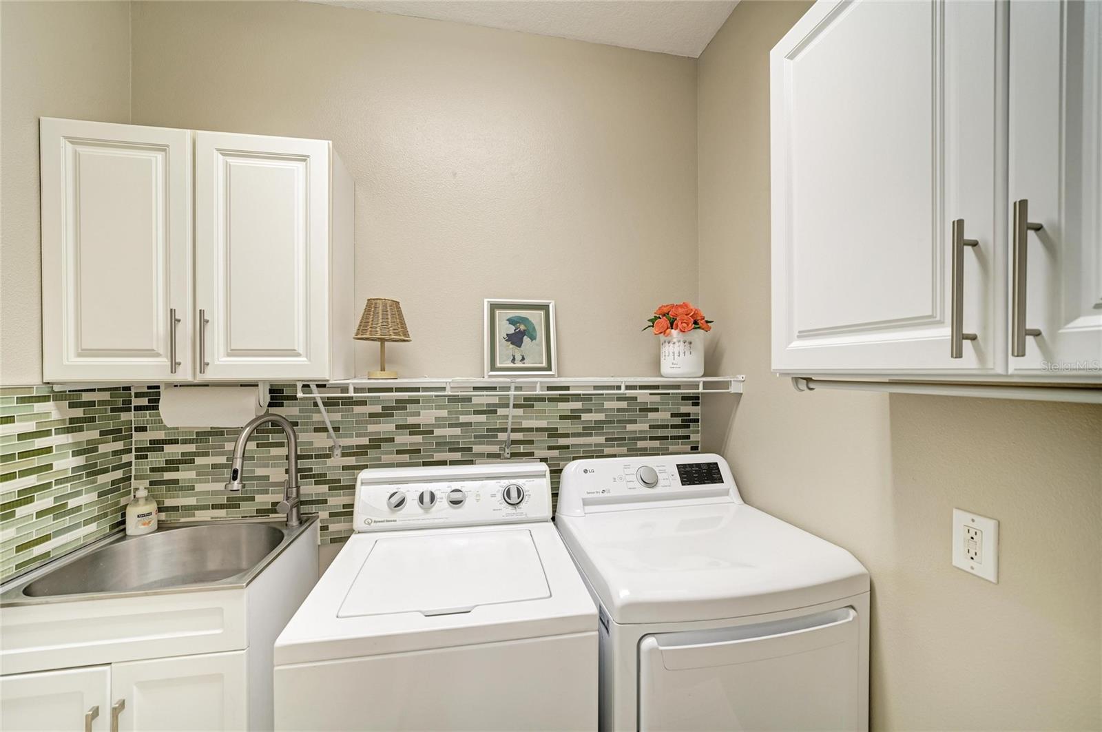 1401 Pinyon Pine Dr Property Photo 17
