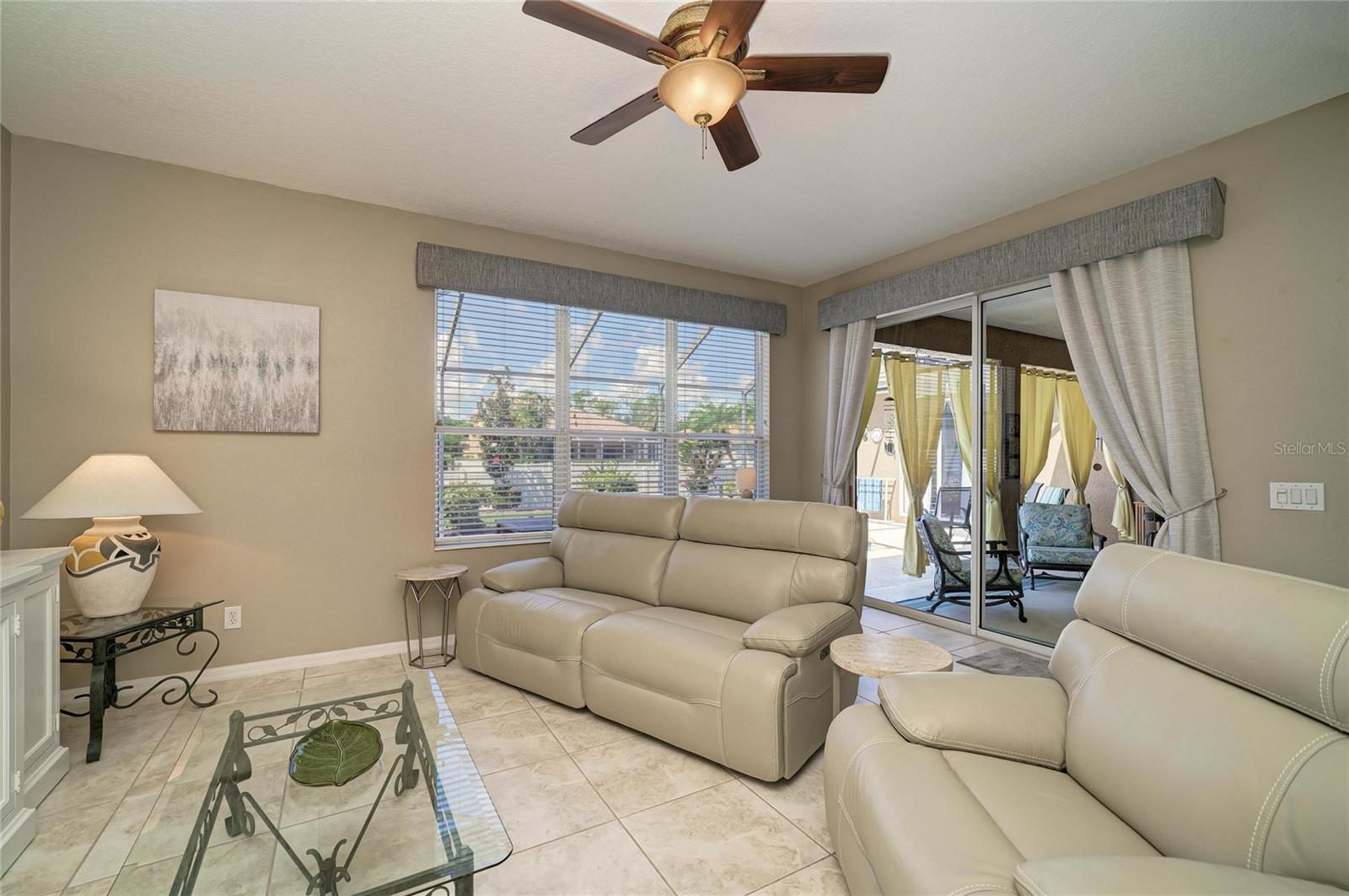 1401 Pinyon Pine Dr Property Photo 27