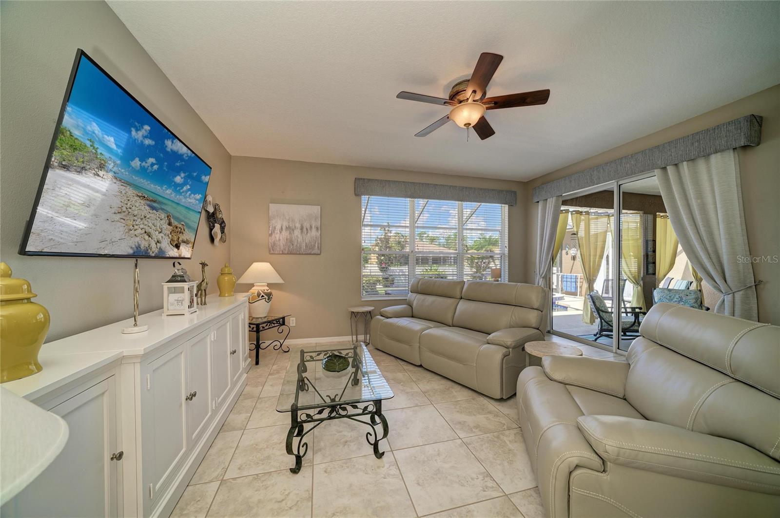 1401 Pinyon Pine Dr Property Photo 28