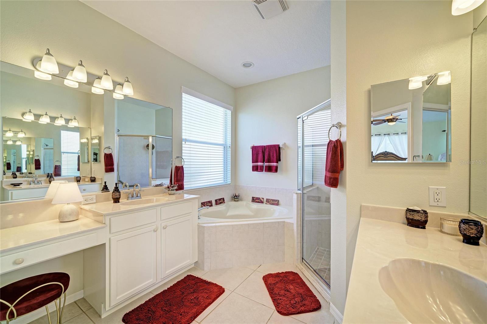1401 Pinyon Pine Dr Property Photo 34