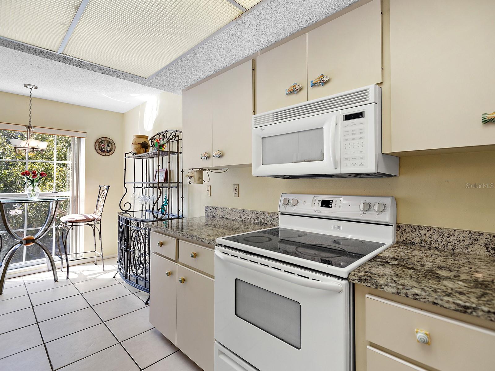 4415 Longmeadow #44 Property Photo 8