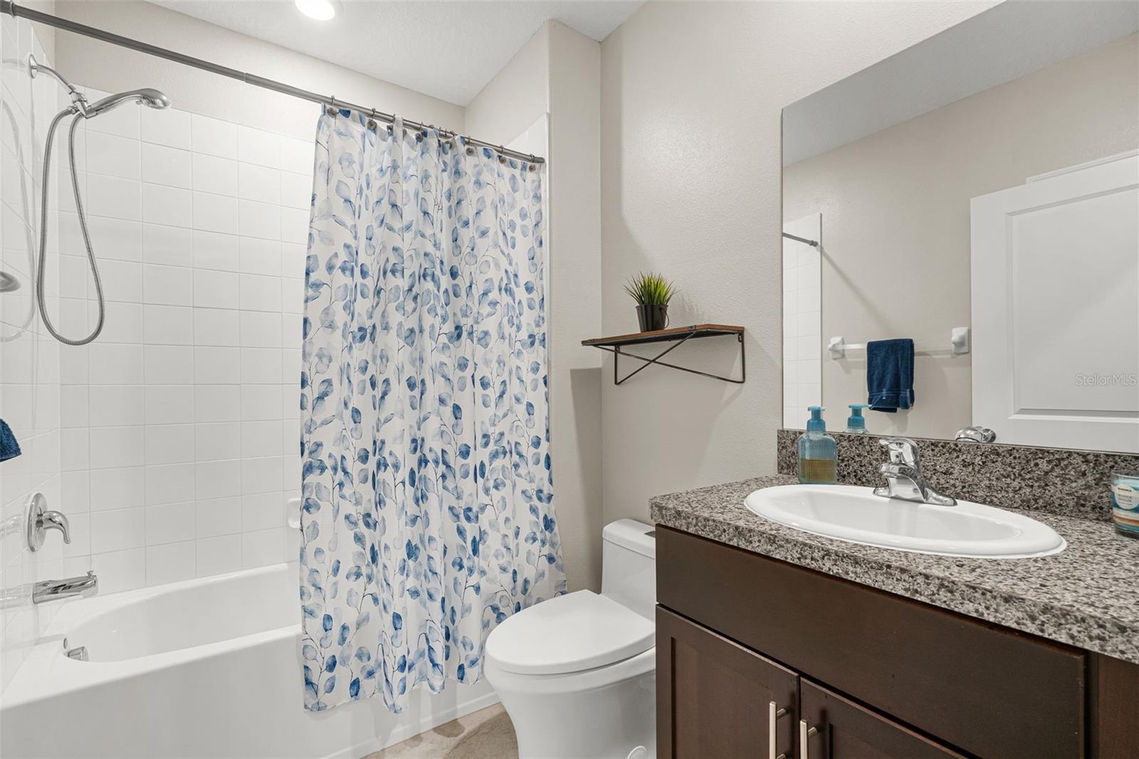 9823 Lemon Drop Loop Property Photo 17