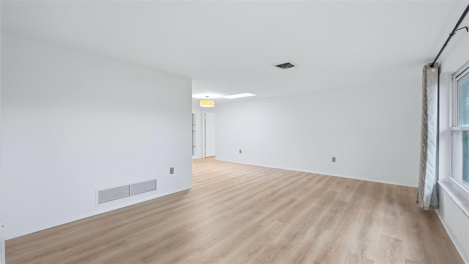 1329 Nantucket Rd Property Photo 5