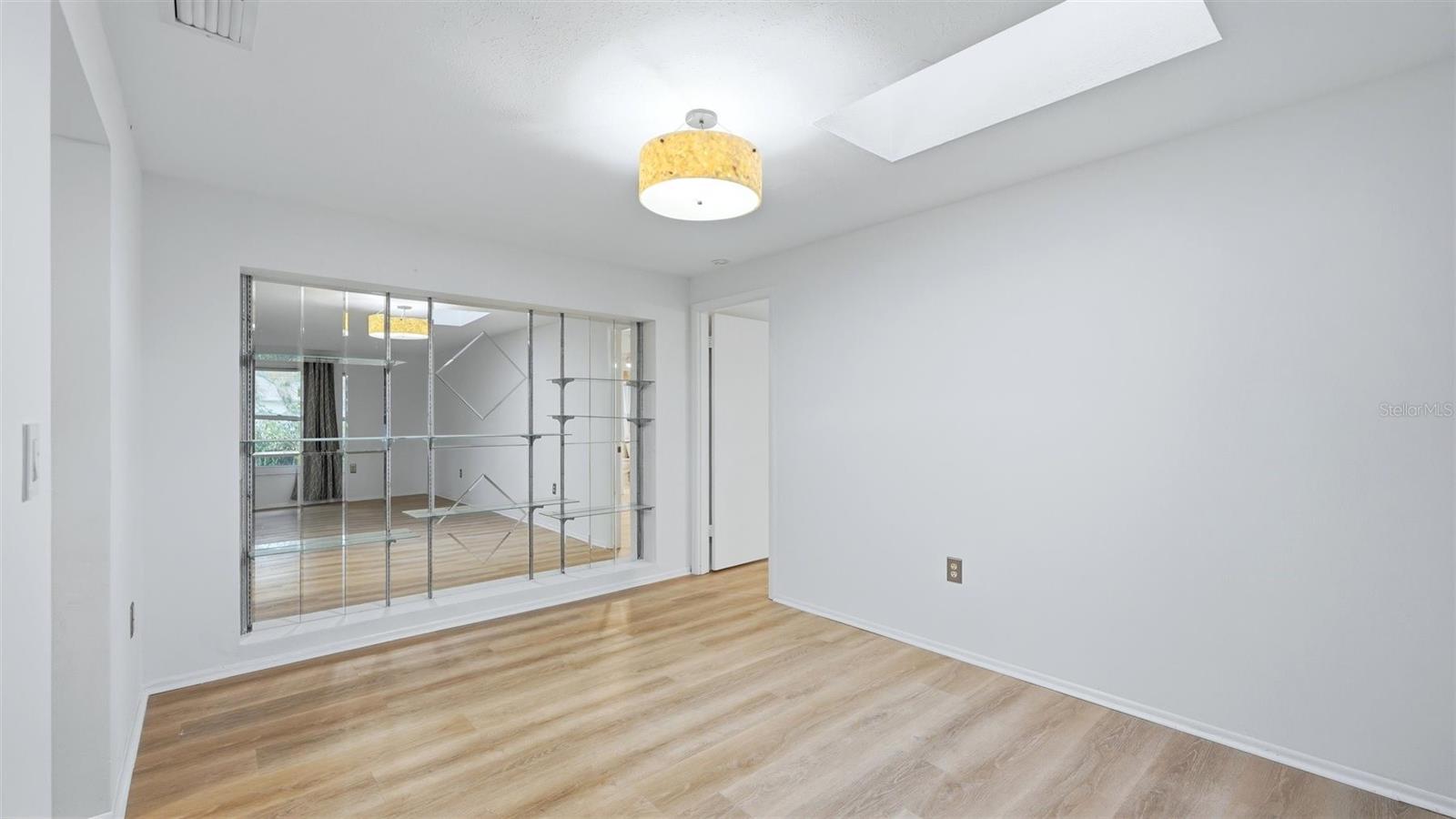 1329 Nantucket Rd Property Photo 8