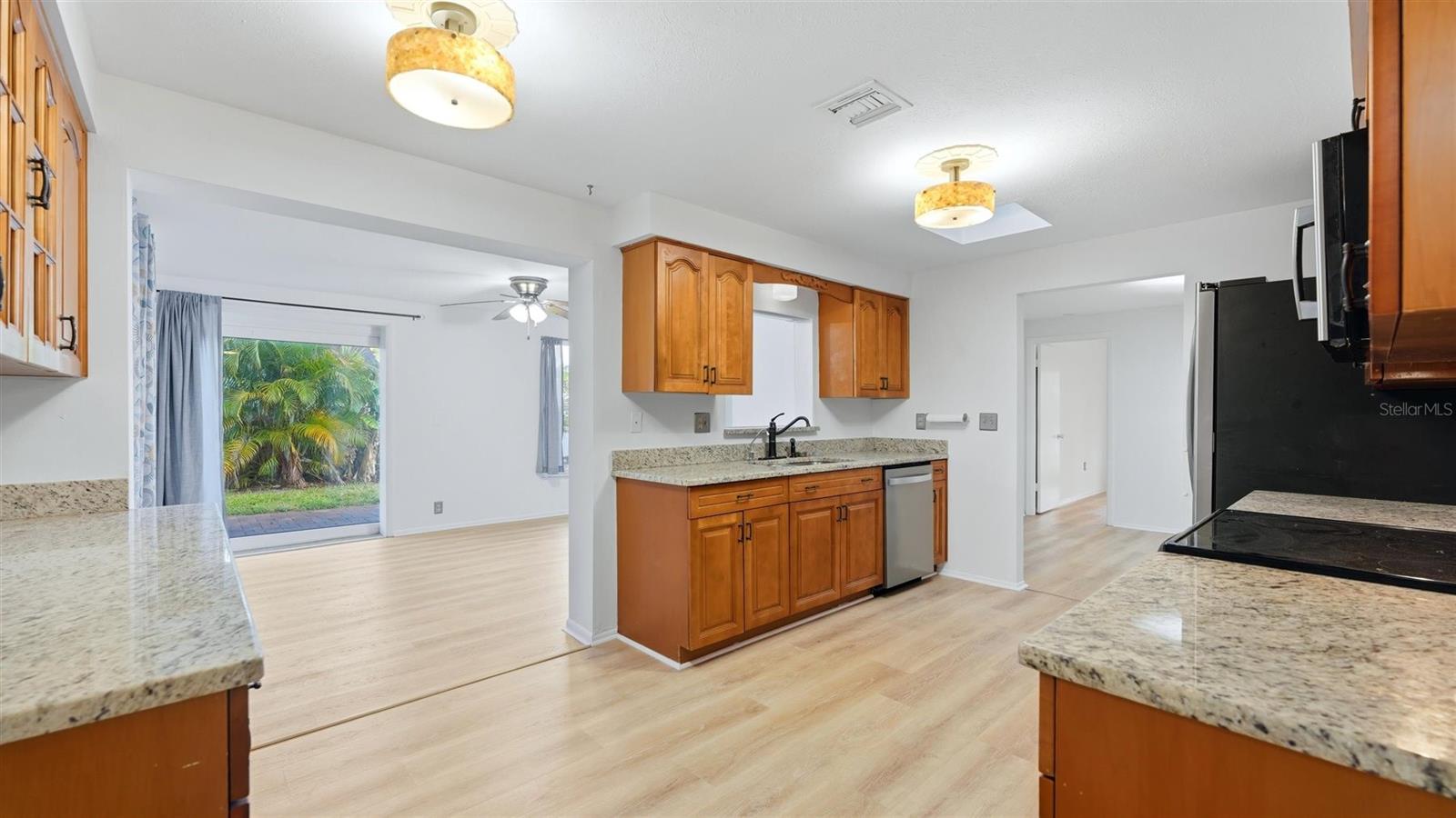 1329 Nantucket Rd Property Photo 12