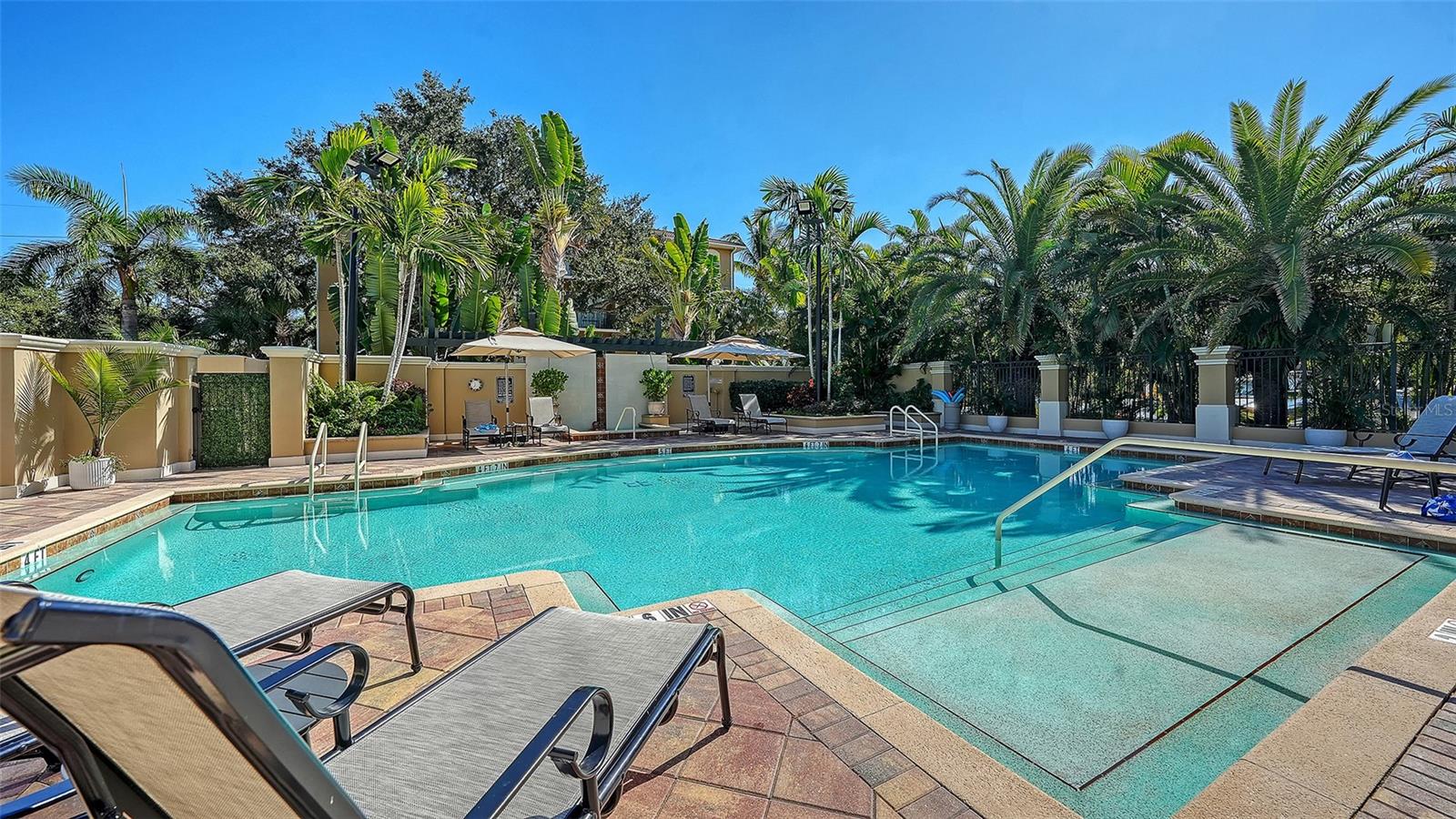 1064 N Tamiami Trl #1122 Property Photo 33