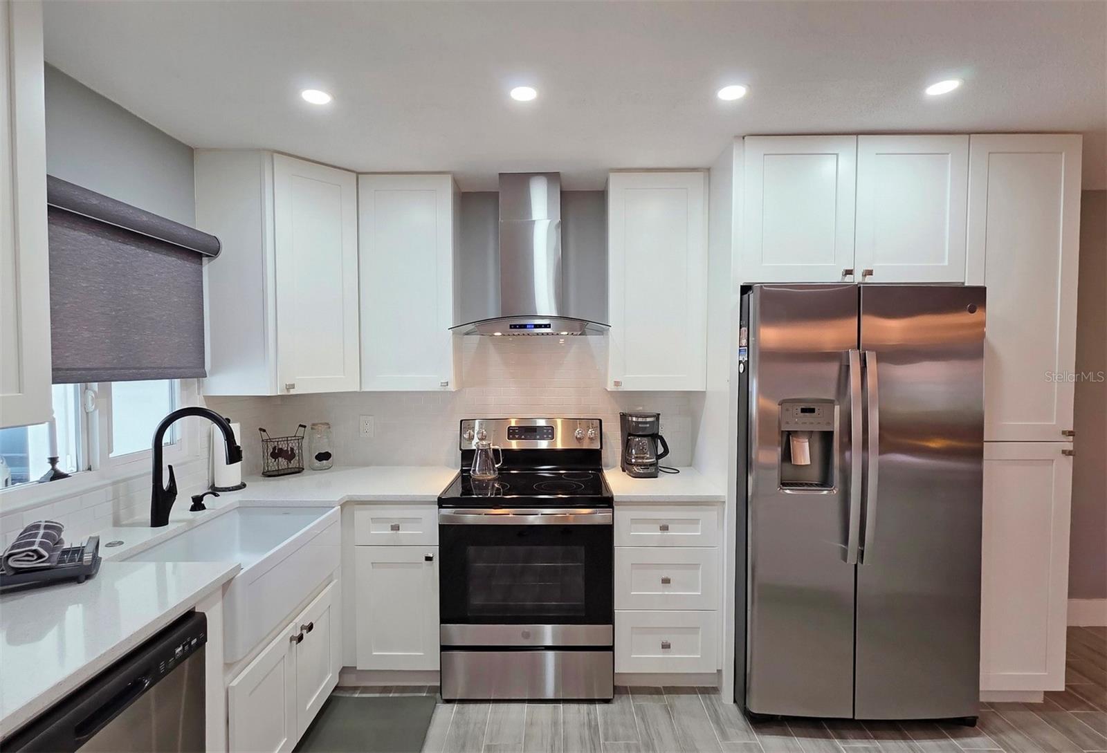5468 Riverbluff Cir #v-40 Property Photo 4