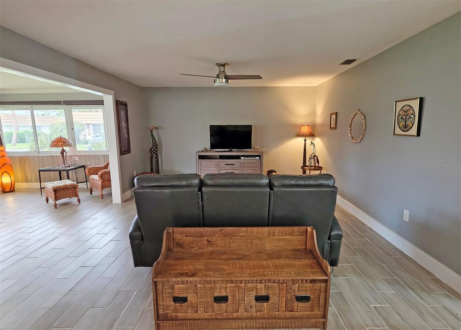 5468 Riverbluff Cir #v-40 Property Photo 9
