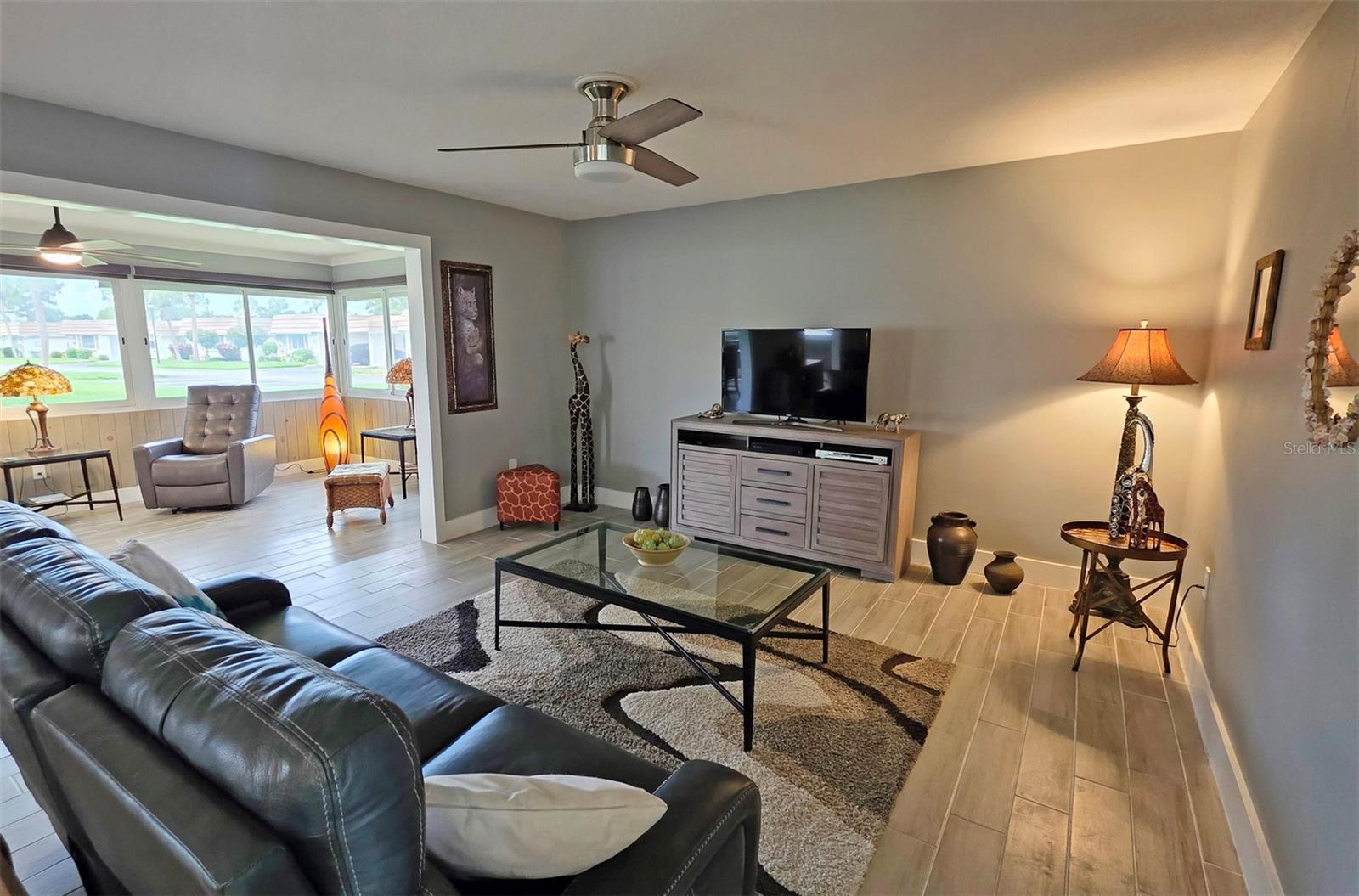 5468 Riverbluff Cir #v-40 Property Photo 12