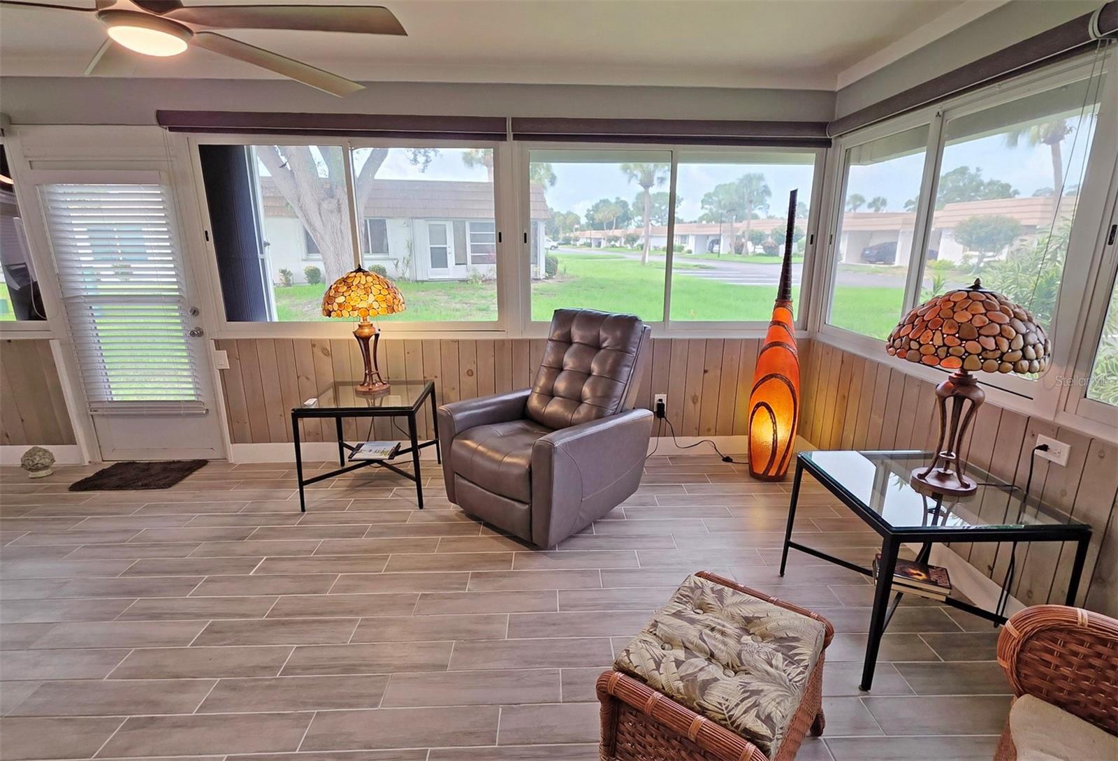 5468 Riverbluff Cir #v-40 Property Photo 14