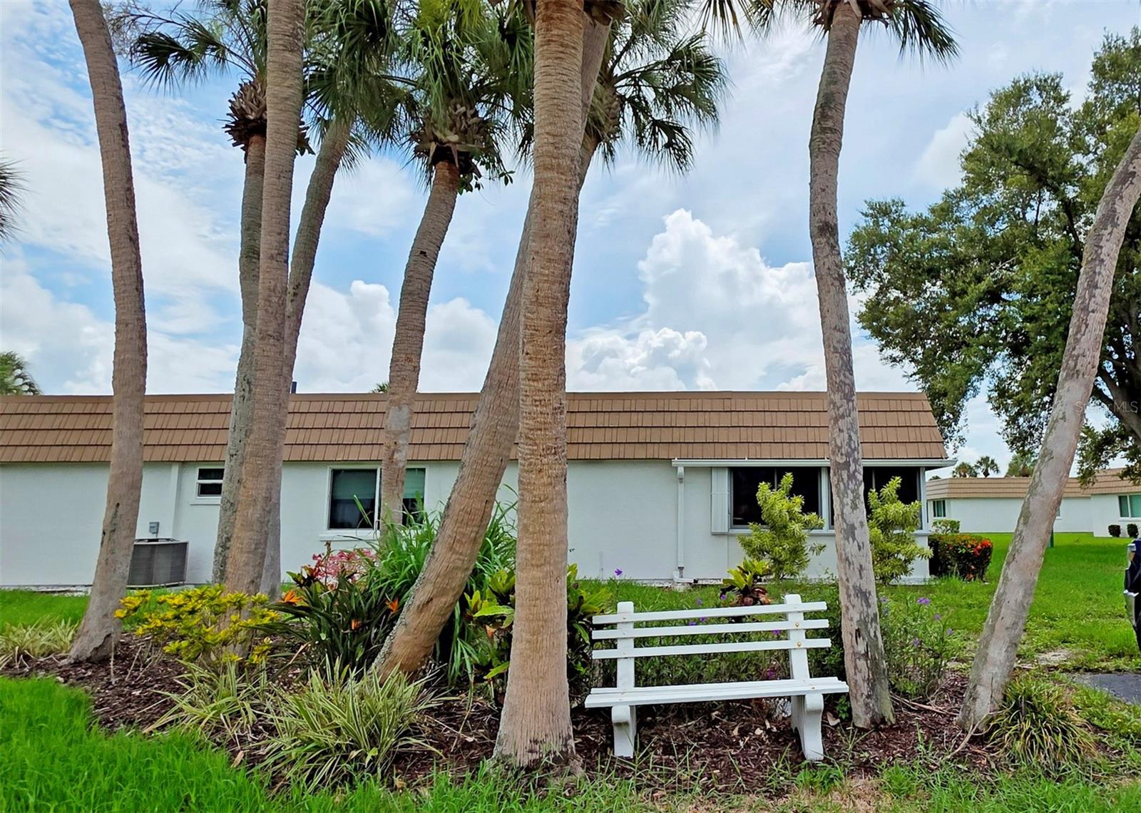 5468 Riverbluff Cir #v-40 Property Photo 33