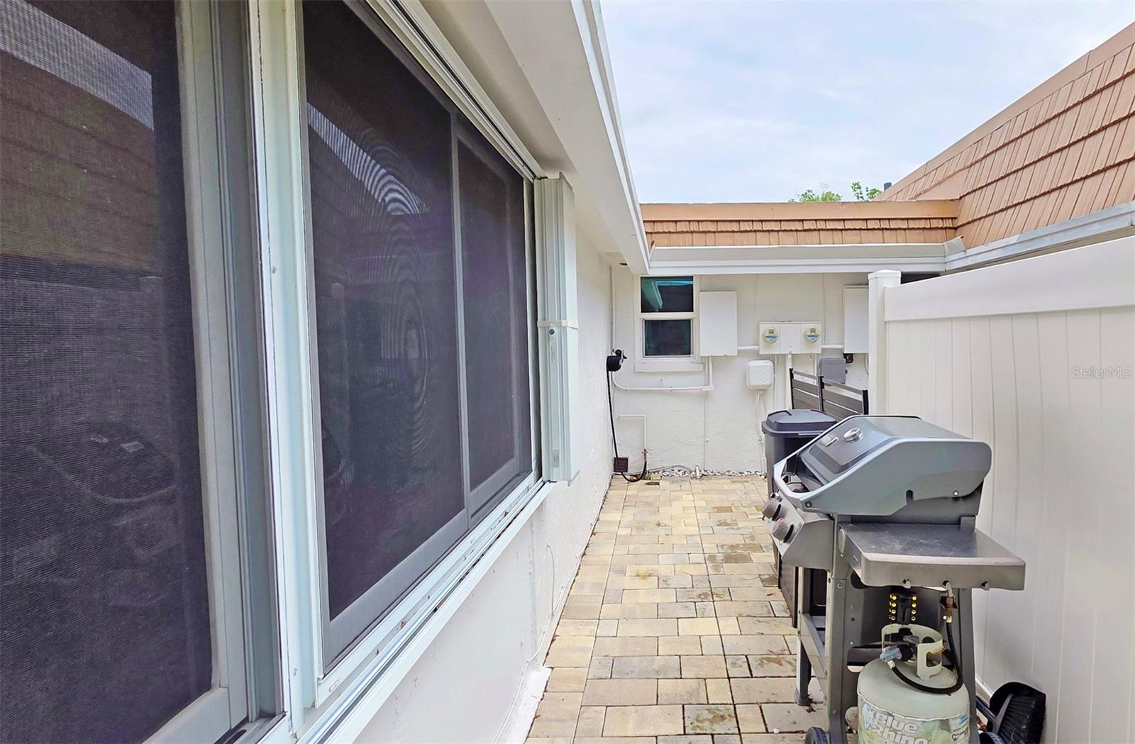 5468 Riverbluff Cir #v-40 Property Photo 34
