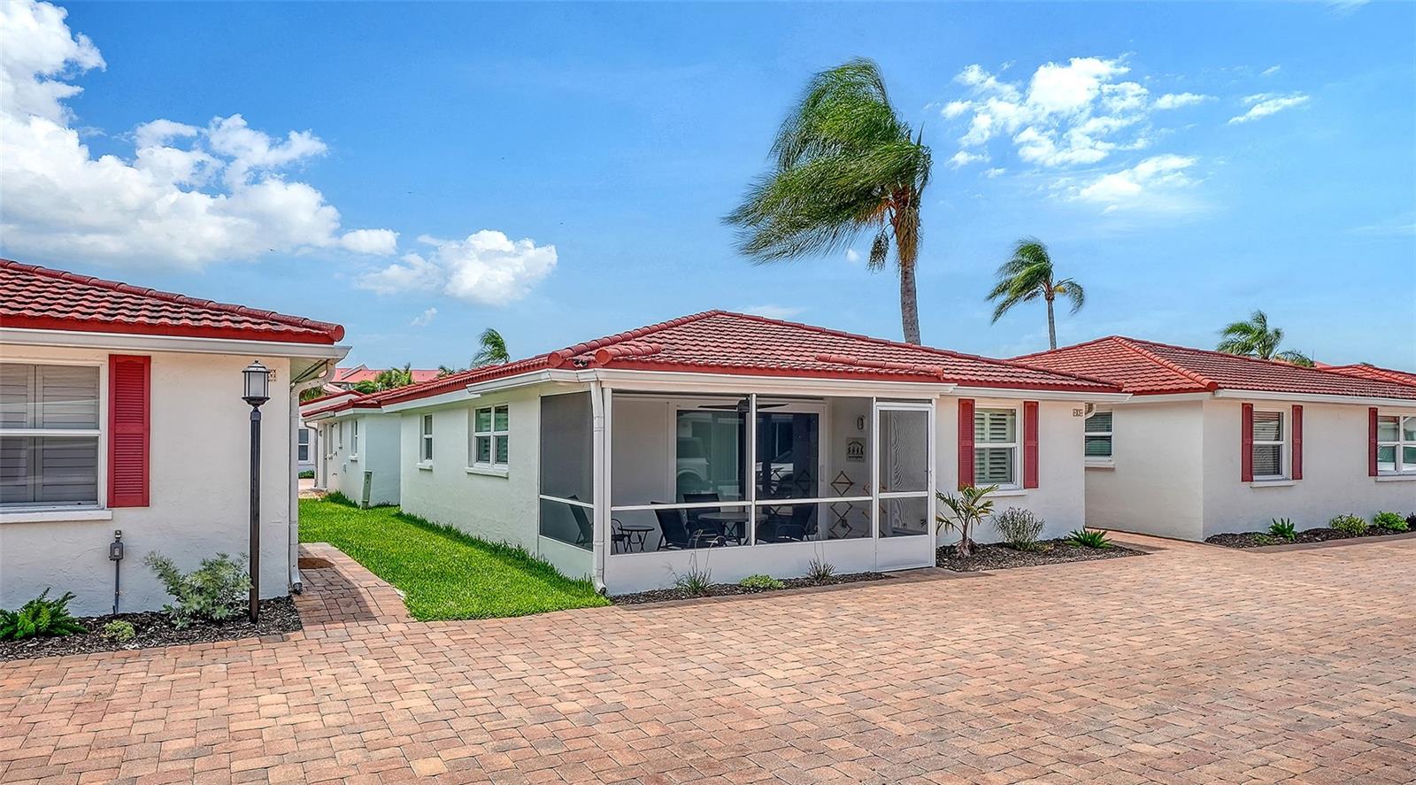 6154 Midnight Pass Rd #b5 Property Photo 2