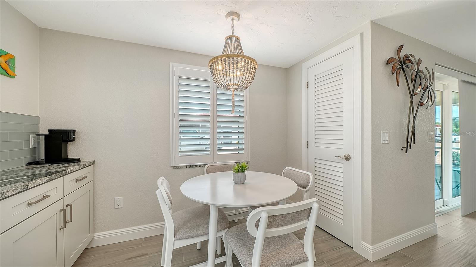 6154 Midnight Pass Rd #b5 Property Photo 10