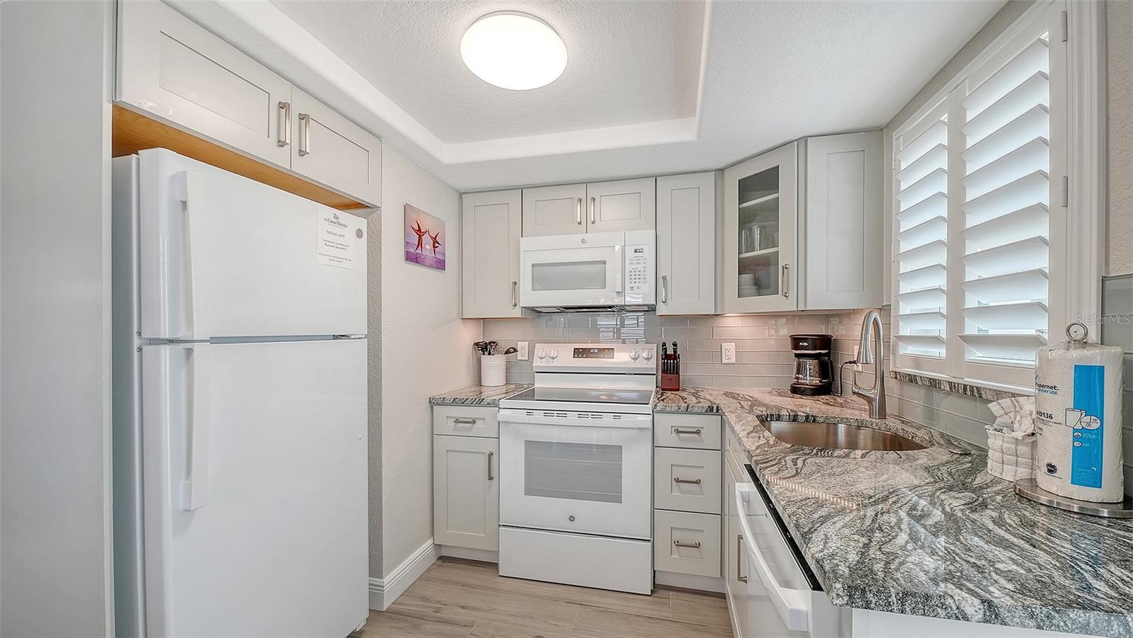 6154 Midnight Pass Rd #b5 Property Photo 11