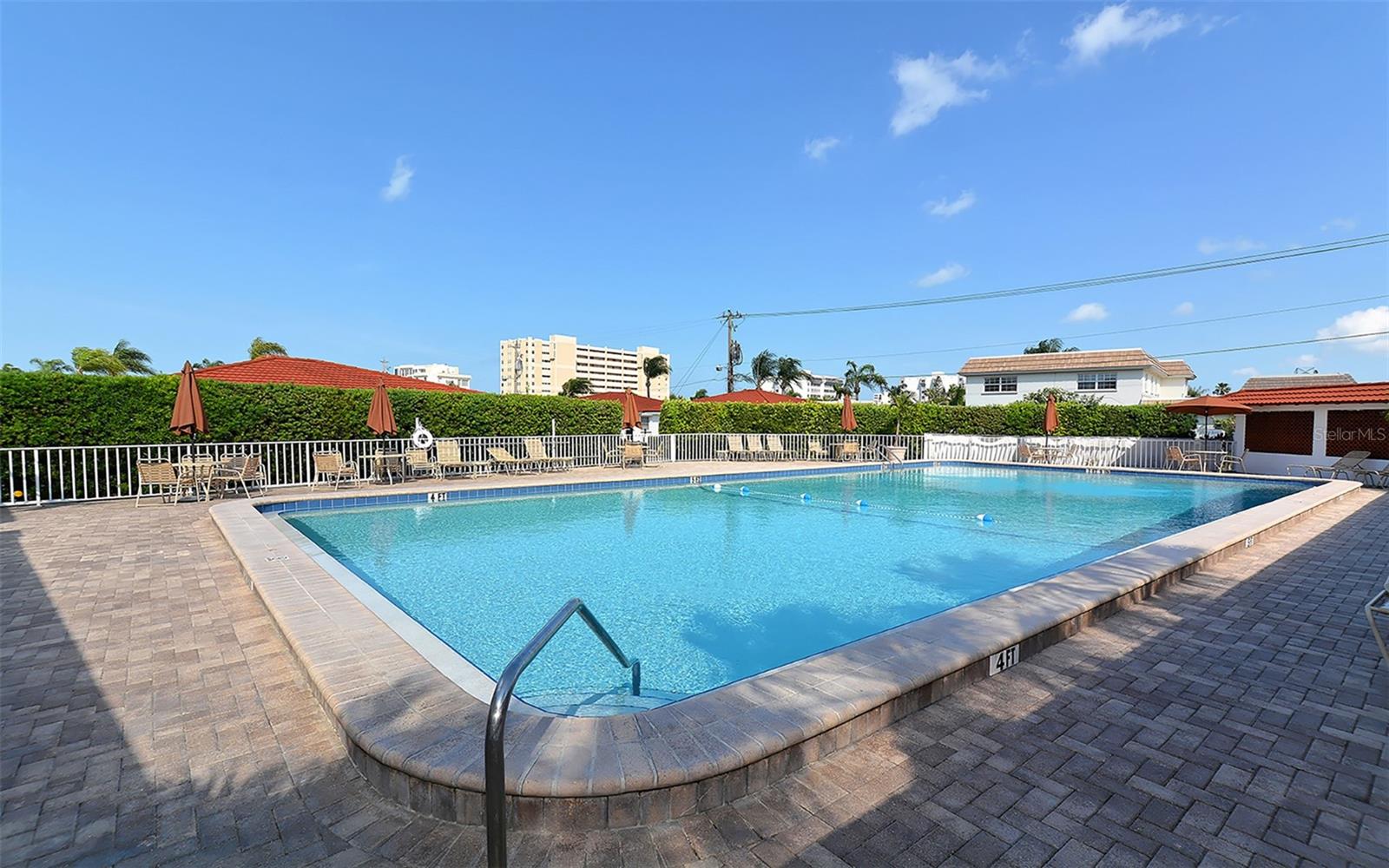 6154 Midnight Pass Rd #b5 Property Photo 28
