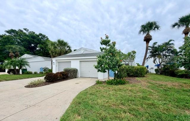950 Waterside Ln Property Photo 1