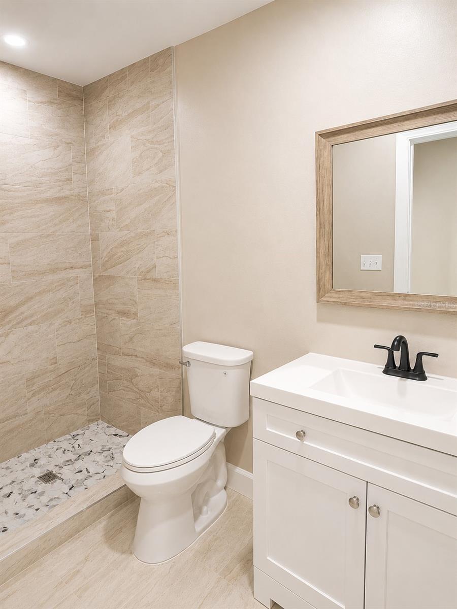 2103 45th Street Ct E Property Photo 9