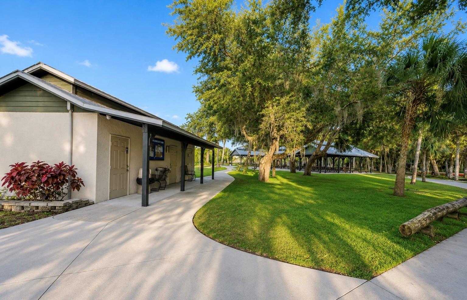 16448 Cape Horn Blvd Property Photo 11