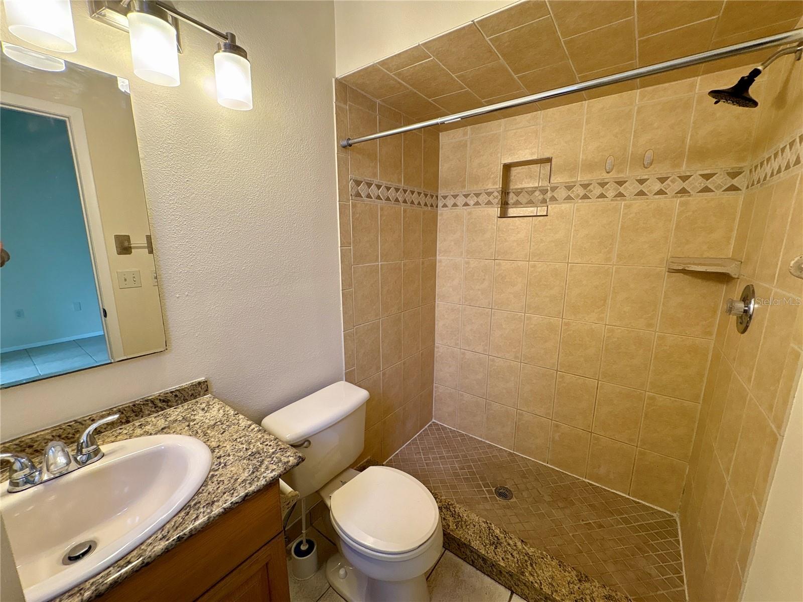 4007 39th St W Property Photo 16