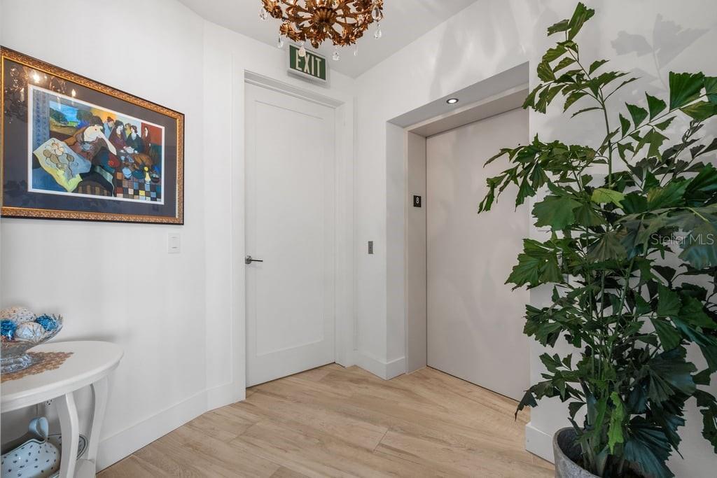 1155 N Gulfstream Ave #802 Property Photo 10
