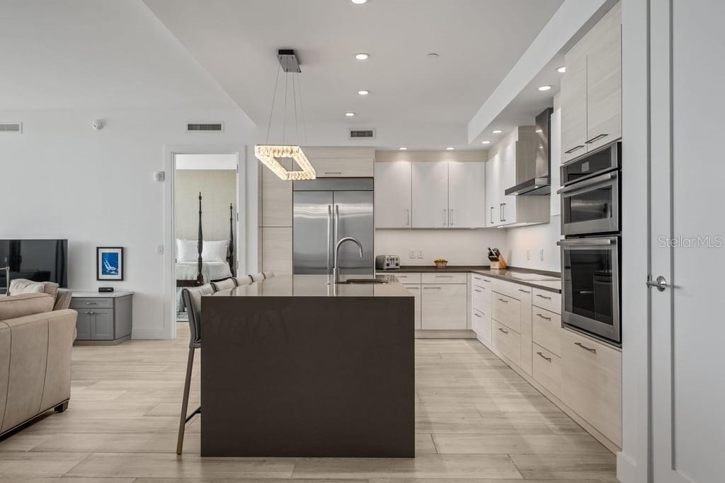1155 N Gulfstream Ave #802 Property Photo 15
