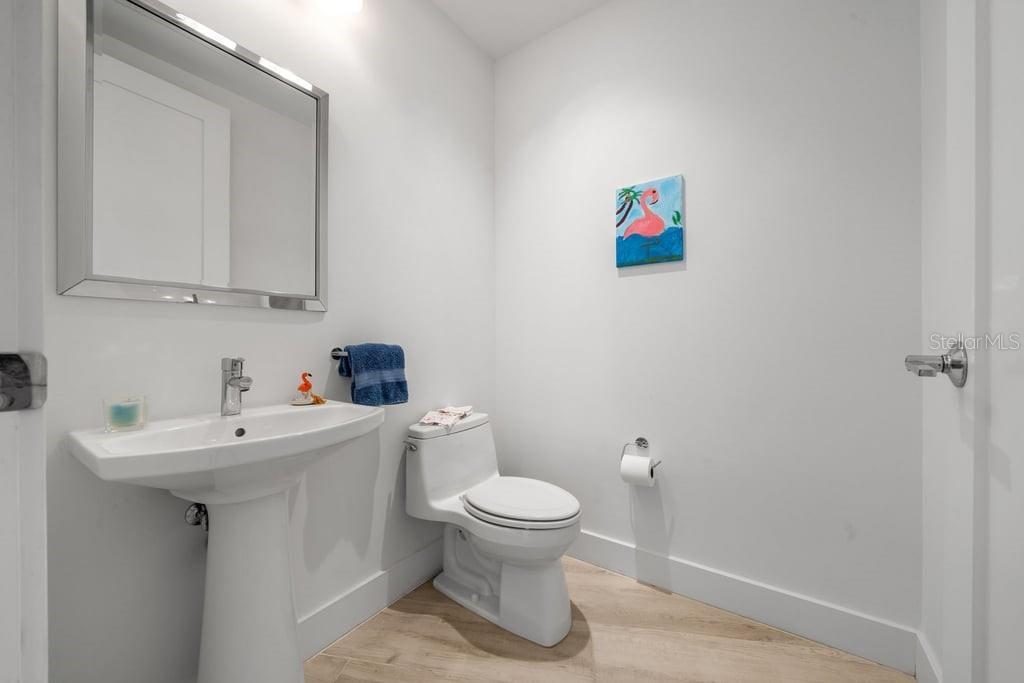 1155 N Gulfstream Ave #802 Property Photo 26