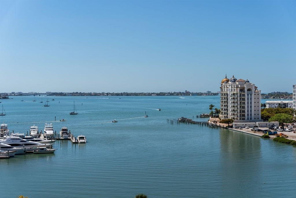 1155 N Gulfstream Ave #802 Property Photo 37