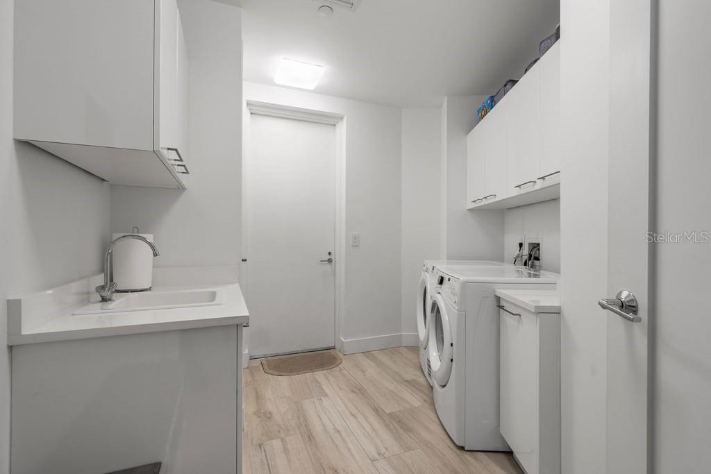 1155 N Gulfstream Ave #802 Property Photo 62