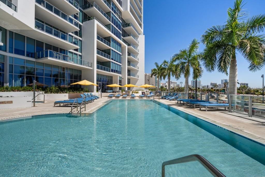 1155 N Gulfstream Ave #802 Property Photo 78