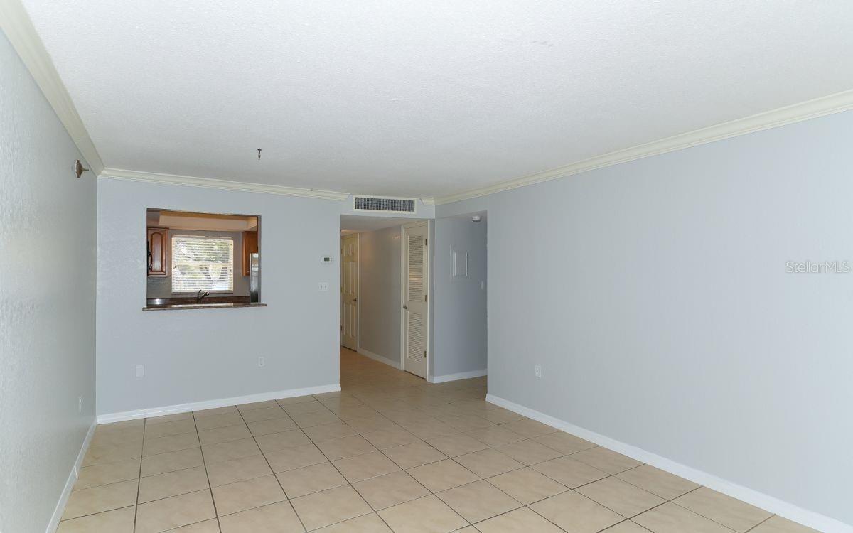 942 La Costa Cir #9 Property Photo 4