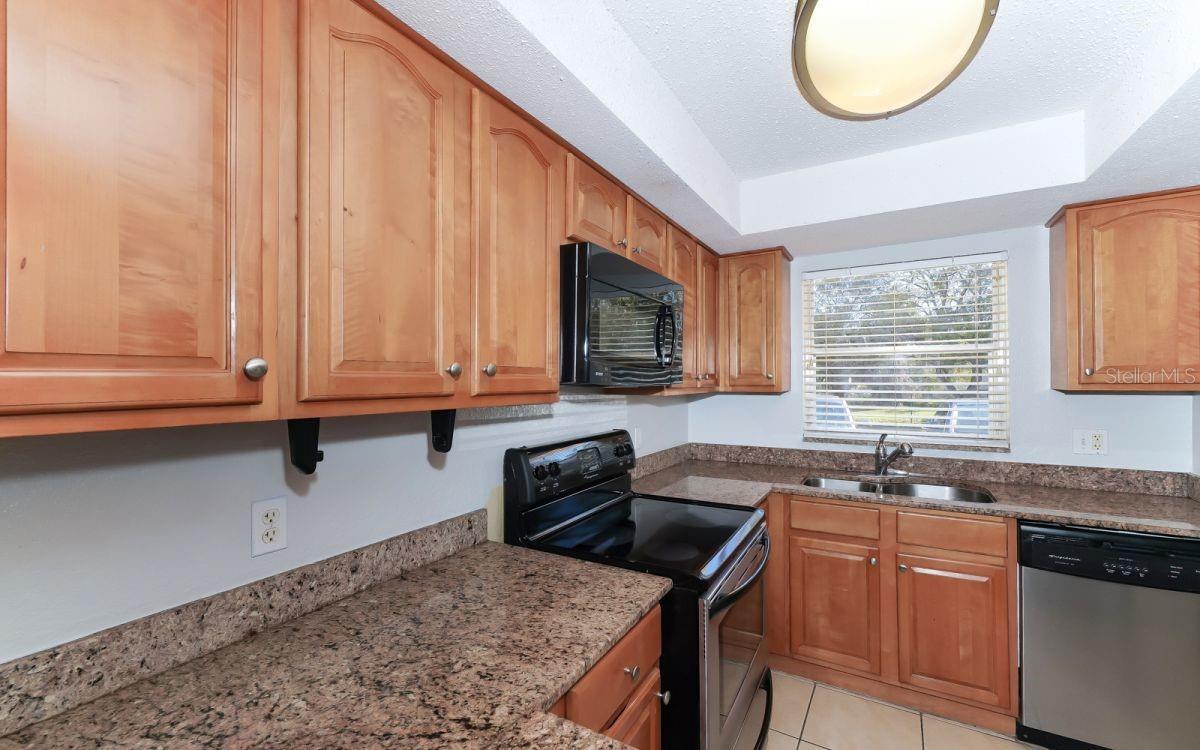 942 La Costa Cir #9 Property Photo 5