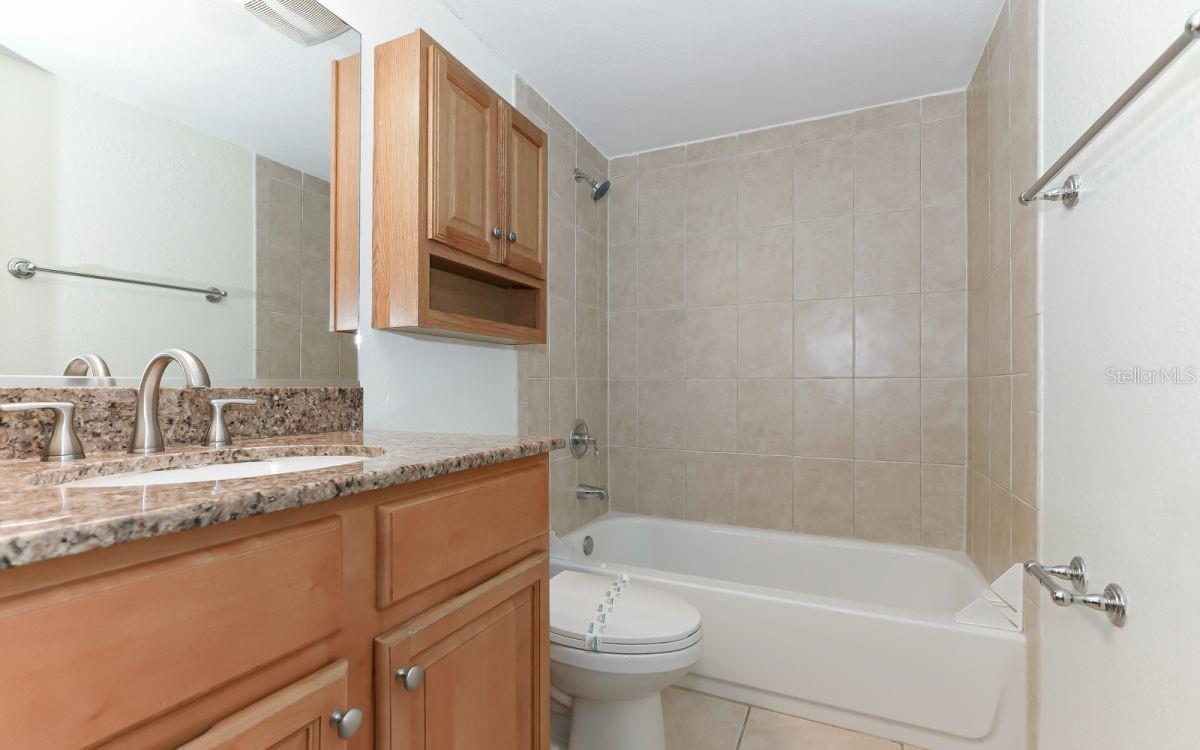 942 La Costa Cir #9 Property Photo 11