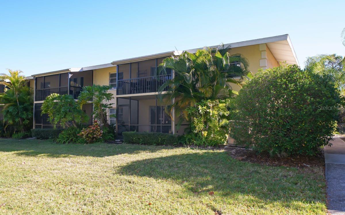 942 La Costa Cir #9 Property Photo 17