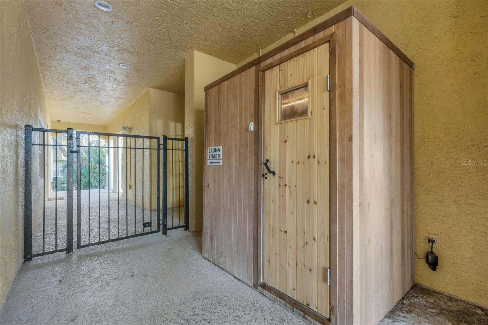 5601 Bentgrass Dr #10-202 Property Photo 28