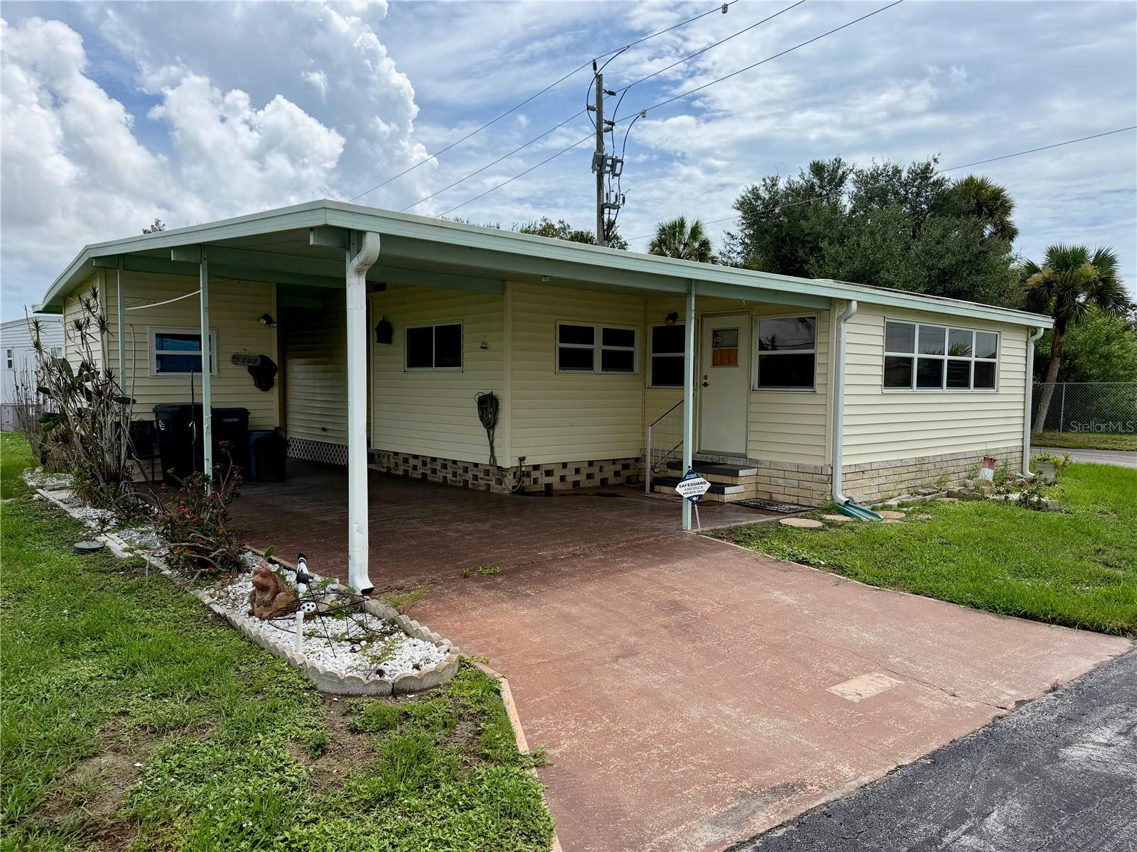 5301 Algeria Ct Property Photo 1