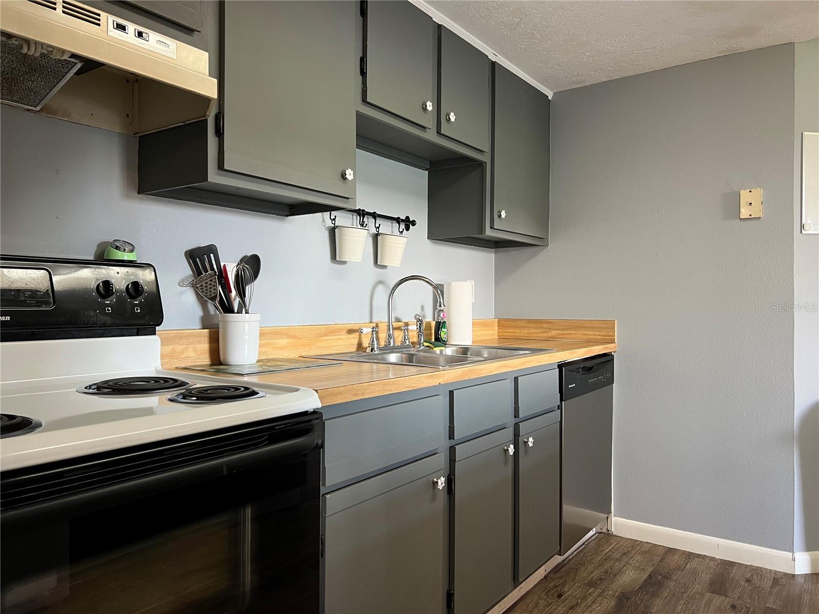 5026 Water Oak Dr #208 Property Photo 17