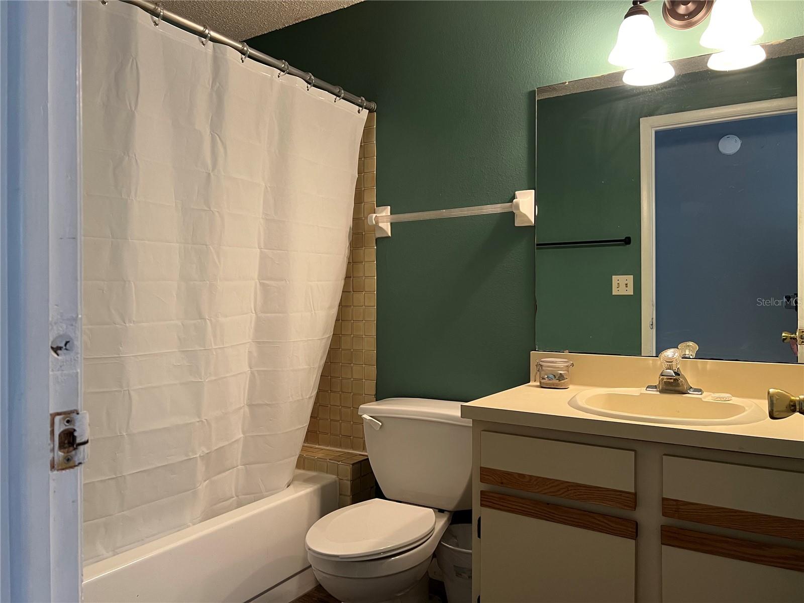 5026 Water Oak Dr #208 Property Photo 28