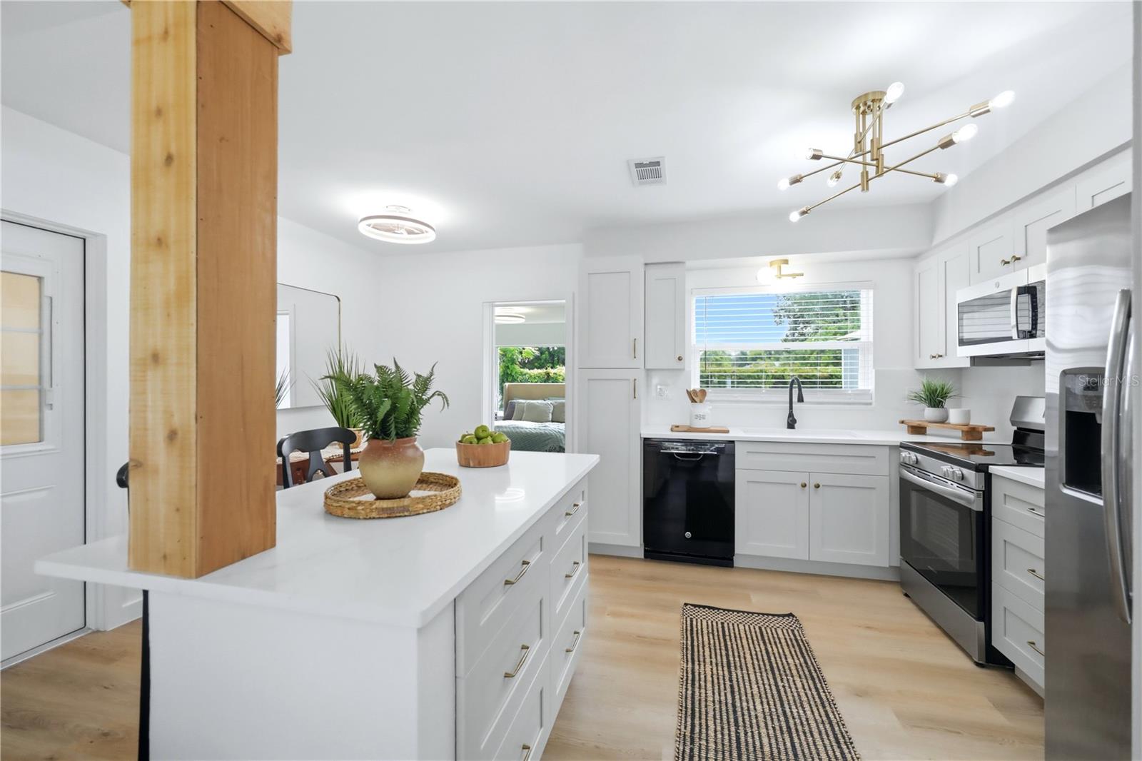 6103 Carlton Ave Property Photo 17