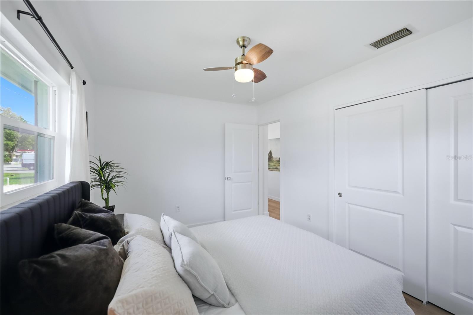 6103 Carlton Ave Property Photo 19