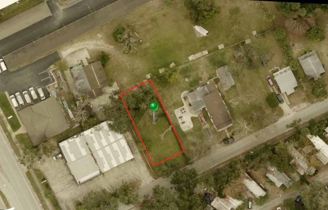213 LINCOLN AVE Property Photo 1