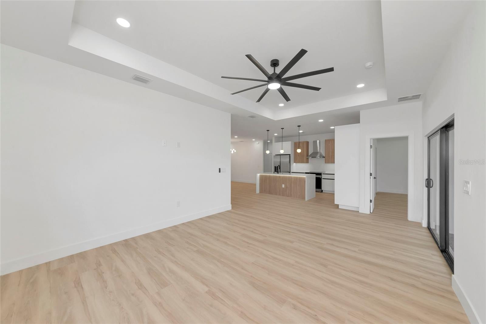 1274 Ronald St Property Photo 13