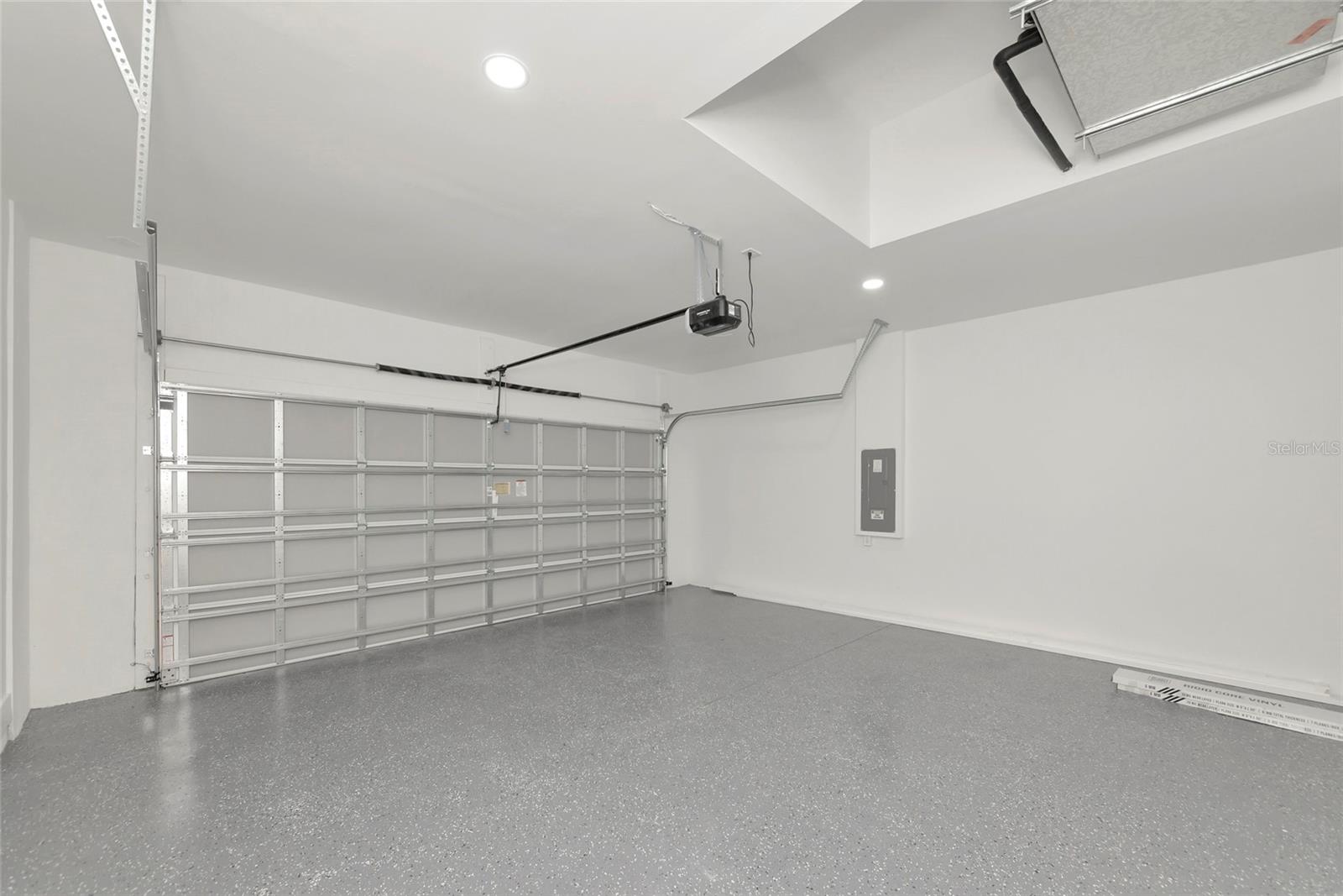 1274 Ronald St Property Photo 42