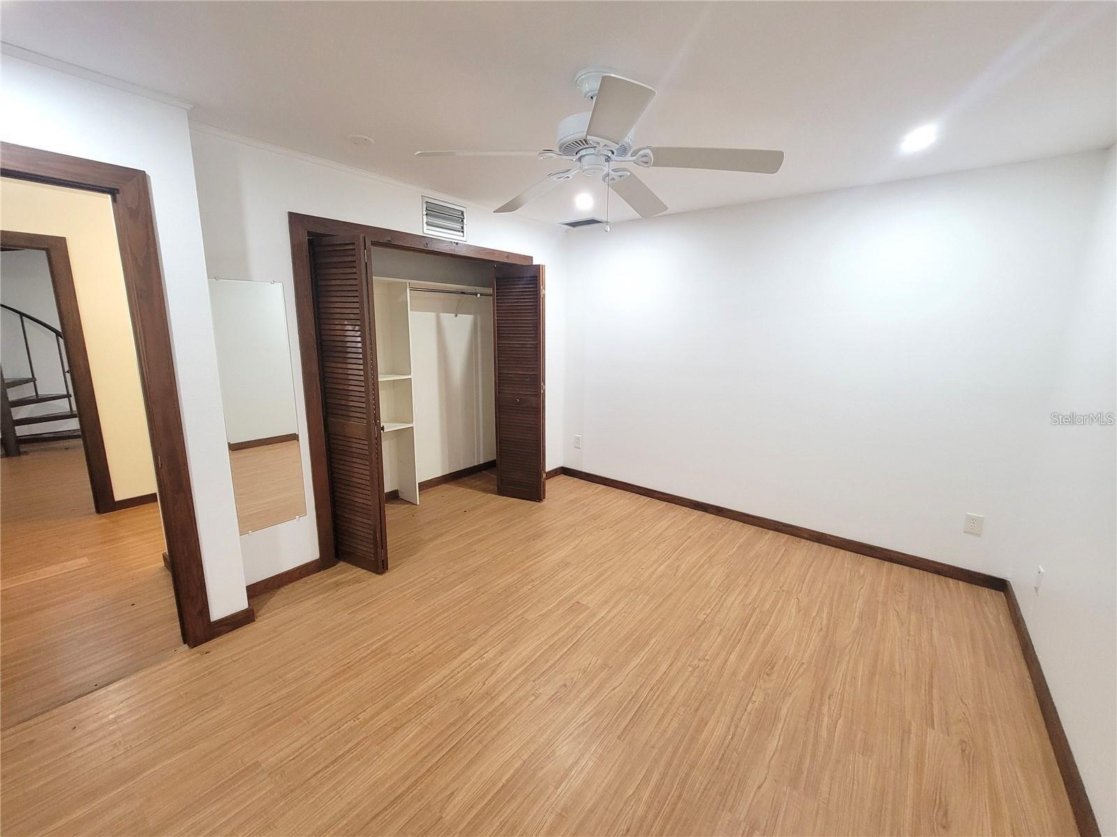 306 63rd St #b Property Photo 17