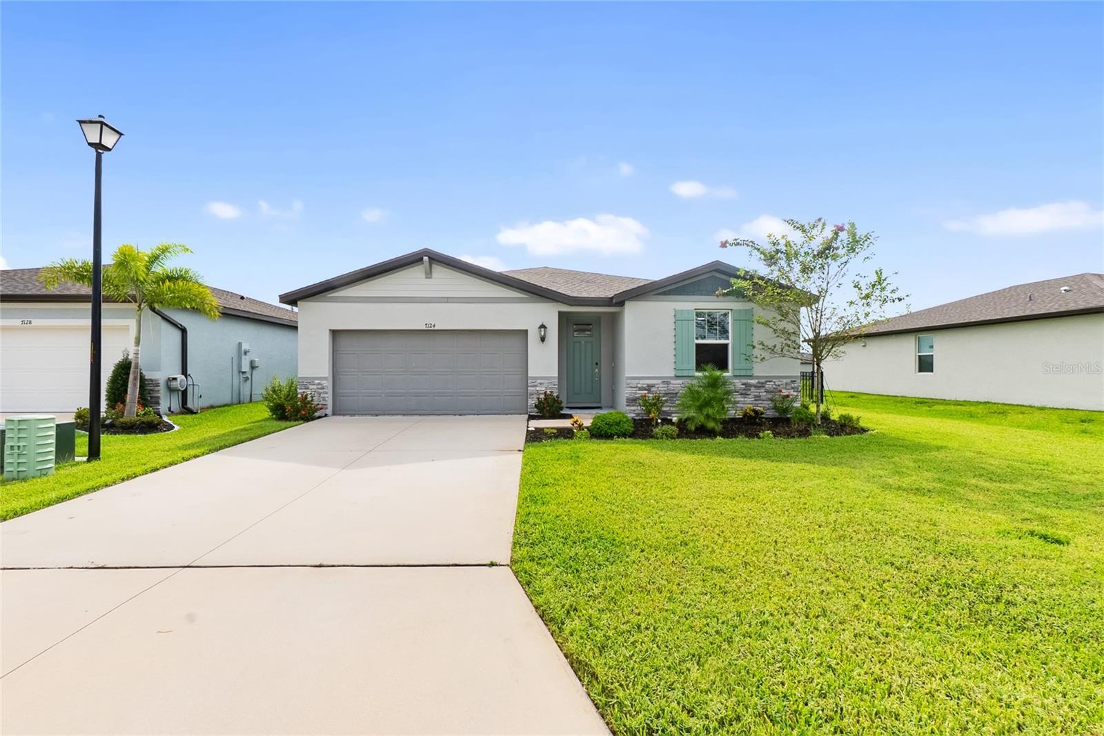 7124 AMELIA RIVER DR Property Photo 1