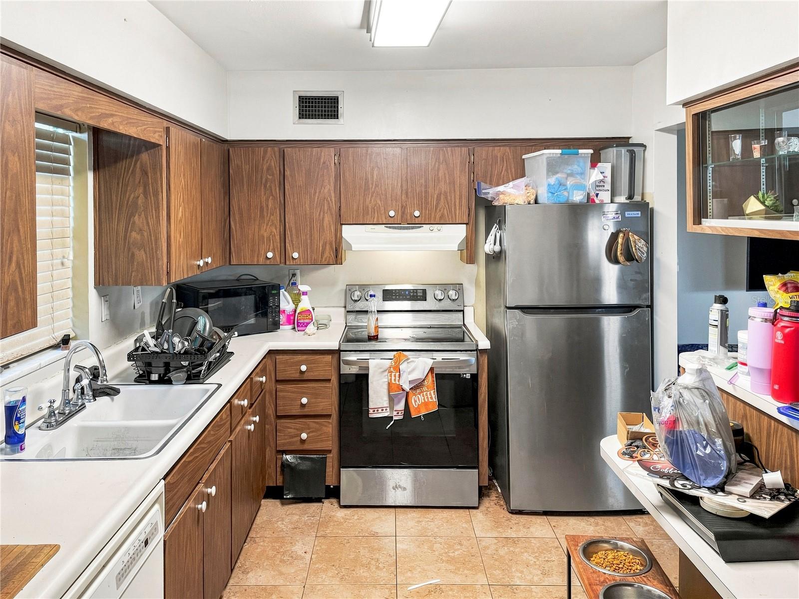 8410 N Grady Ave Property Photo 6