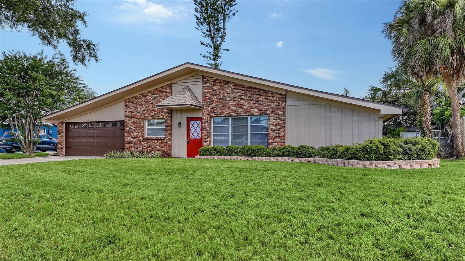 2551 WANETA DR Property Photo 1