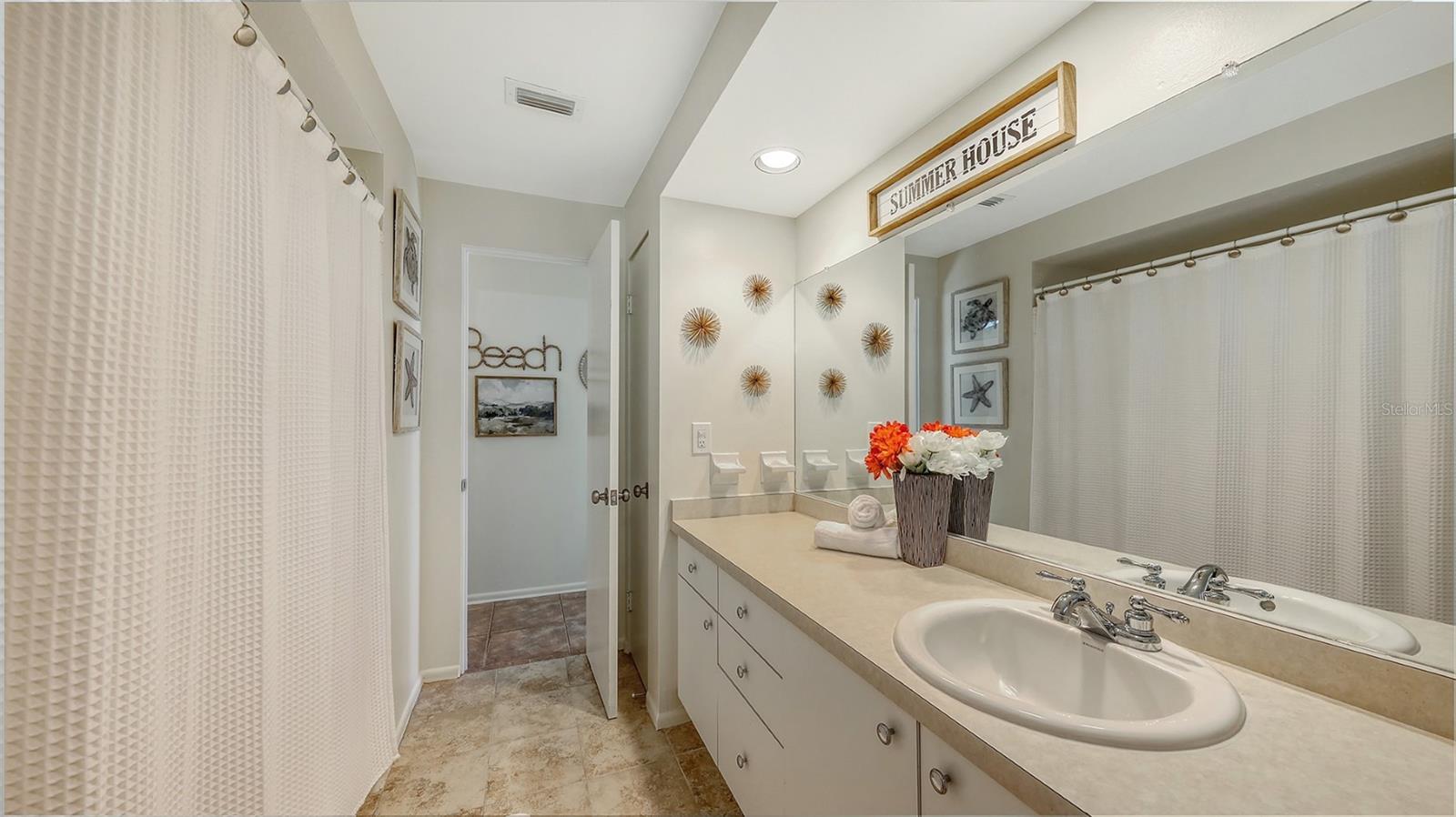 2551 Waneta Dr Property Photo 25