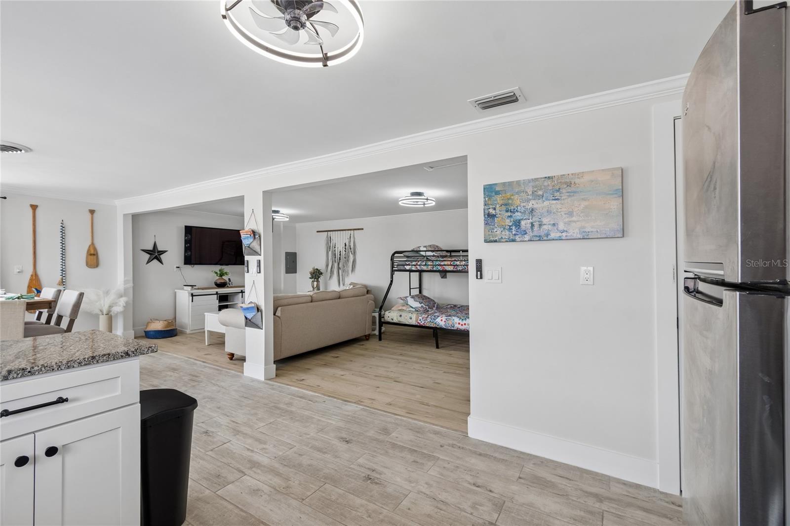 403 63rd St Property Photo 13